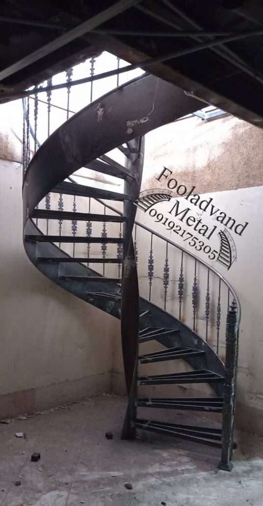 پله لوله برشی