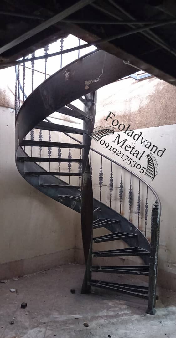 پله لوله برشی