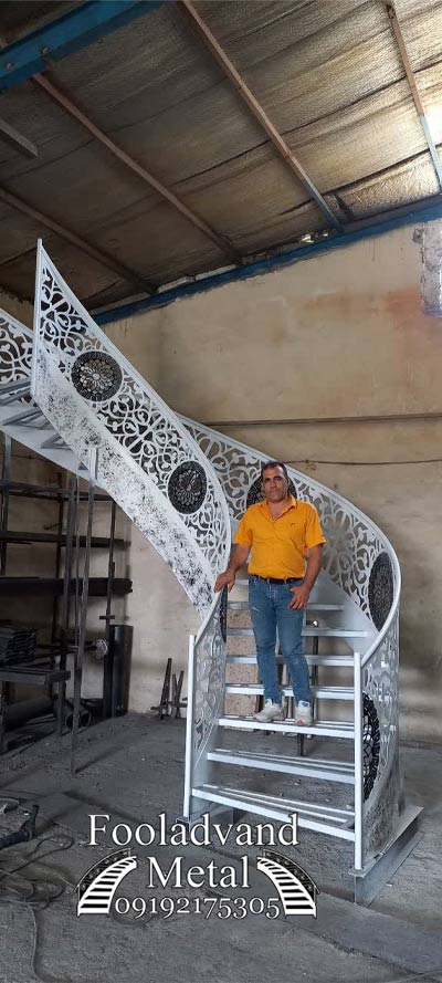 پله گرد نرده لیزری ارسال استرالیا1